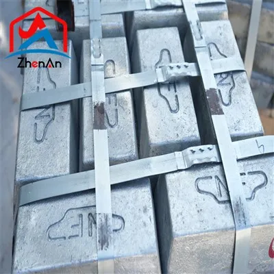 Kovový ingot z čistého hořčíku